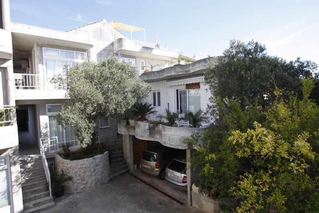 Apartments Delfin Tučepi Exterior foto